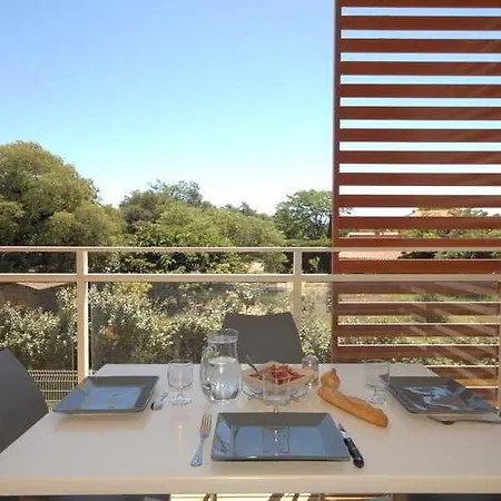 Les Demeures De La Massane Residence