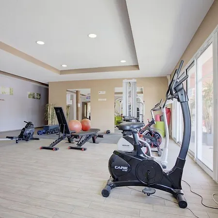 Les Demeures De La Massane Residence *
